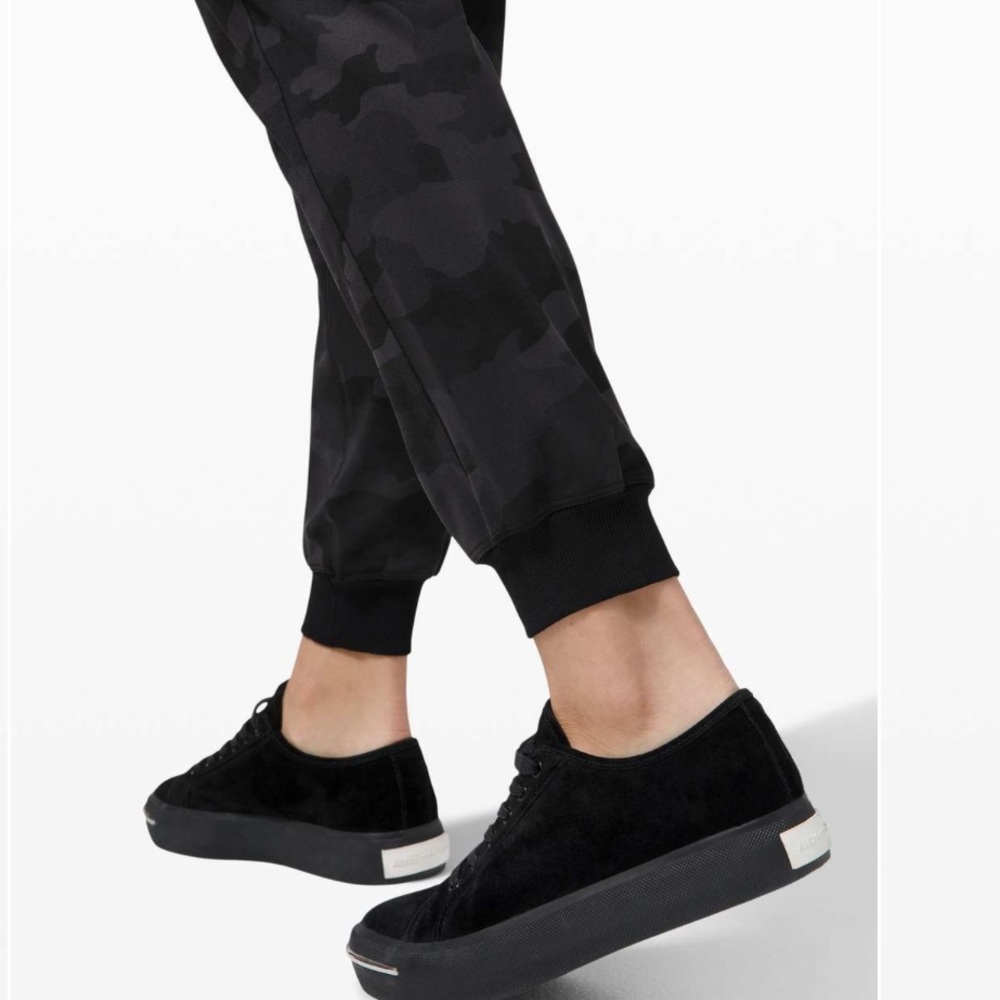 Lululemon Stretch High-Rise Jogger *Full Length size 4 Black Dark Gray Camo - Picture 5 of 16